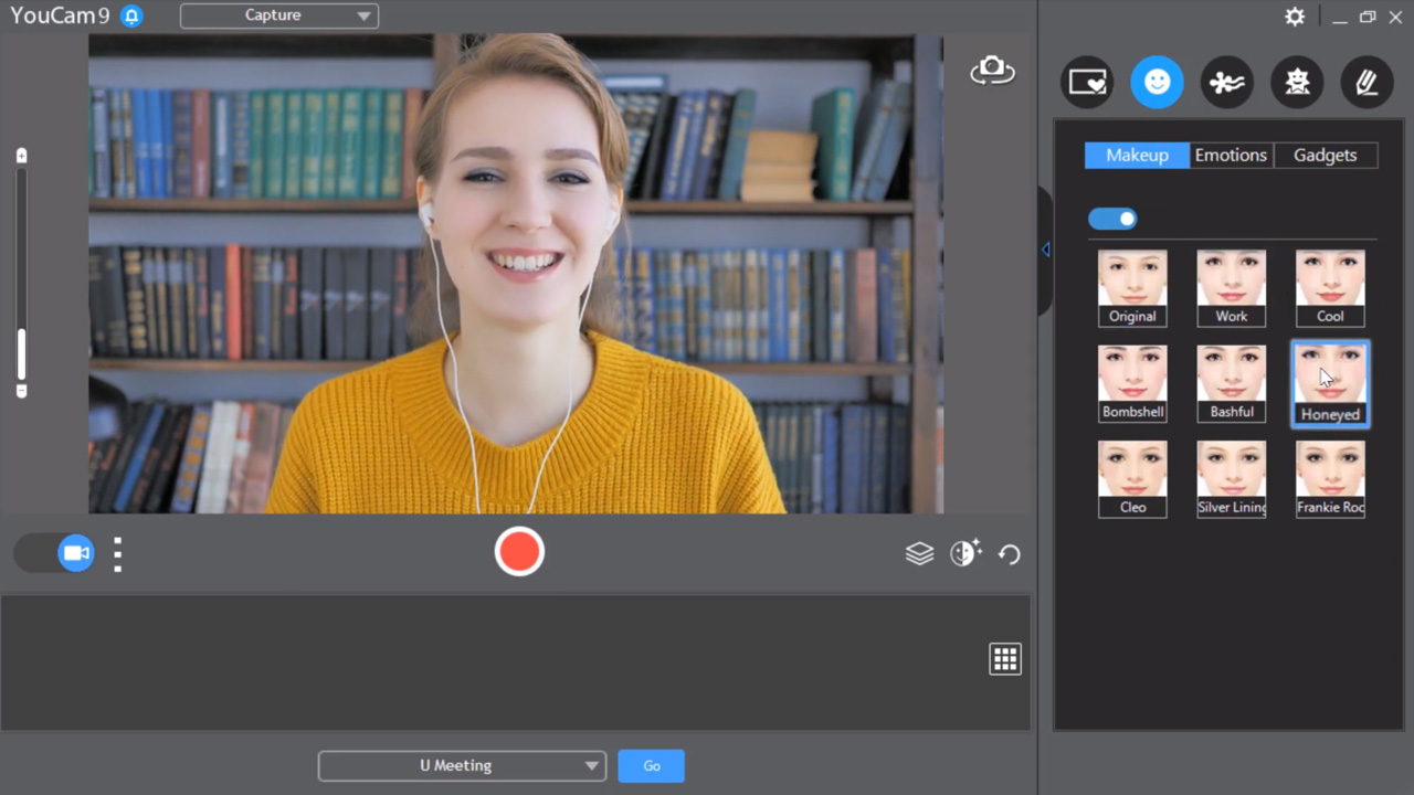 Hướng dẫn sử dụng YouCam 9 blur background trên máy tính và điện thoại.